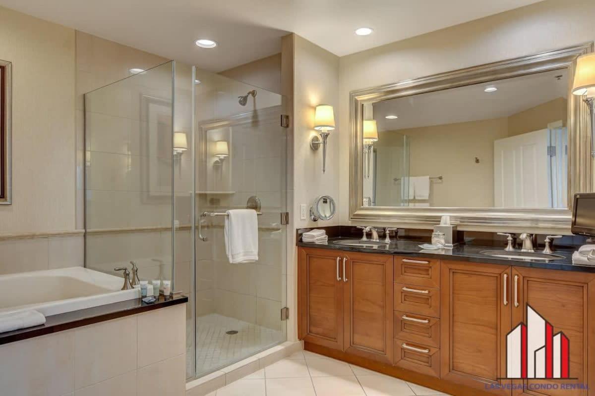 Hébergement de vacances Mgm Signature-24-709 Strip View Jacuzzi *