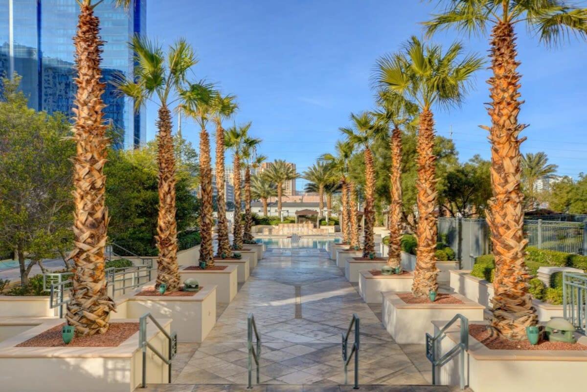 Hébergement de vacances Mgm Signature-24-709 Strip View Jacuzzi Las Vegas